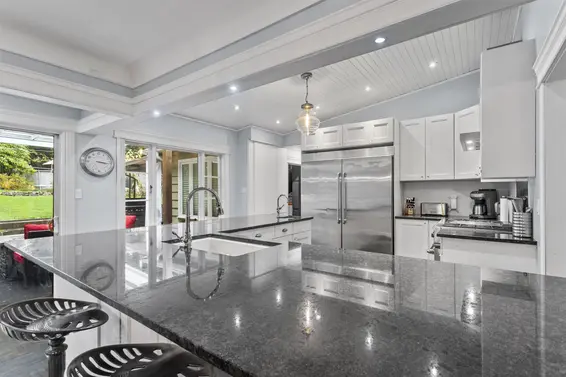 1374 Kilmer Road, North Vancouver For Sale - image 16