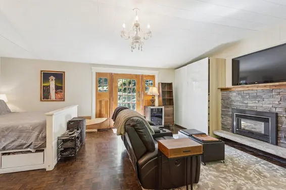 1374 Kilmer Road, North Vancouver For Sale - image 20