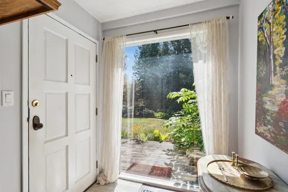 1374 Kilmer Road, North Vancouver For Sale - image 8