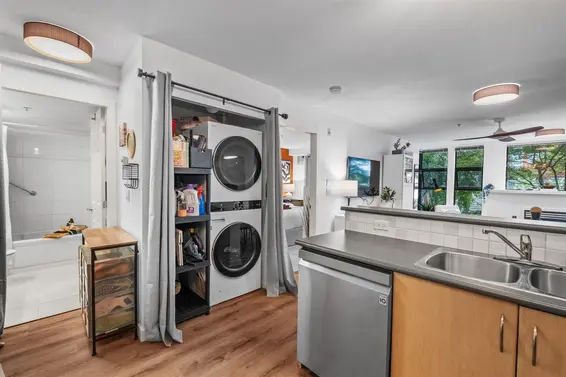305 305 Lonsdale Avenue, North Vancouver For Sale - image 19