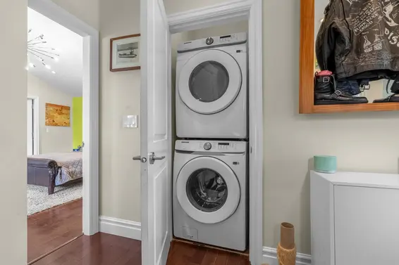 324 East 24th Street, North Vancouver For Sale - image 30