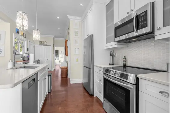 324 East 24th Street, North Vancouver For Sale - image 5