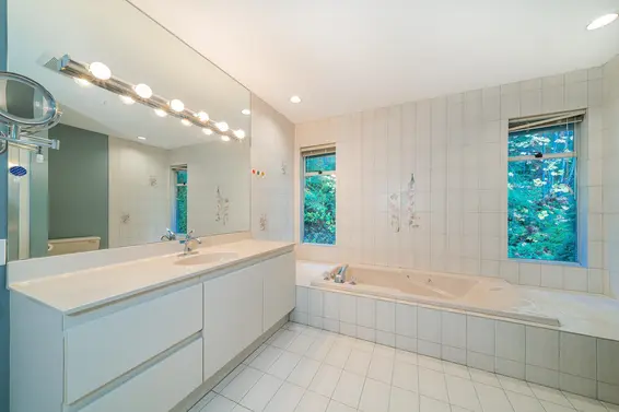 5456 Keith Road, West Vancouver For Sale - image 34