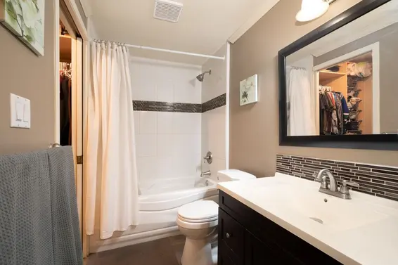 205 1000 Bowron Court, North Vancouver For Sale - image 23