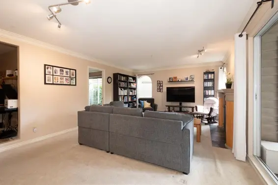 205 1000 Bowron Court, North Vancouver For Sale - image 4