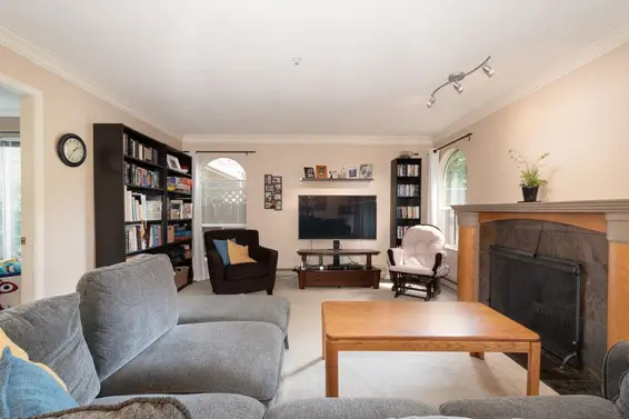 205 1000 Bowron Court, North Vancouver For Sale - image 6