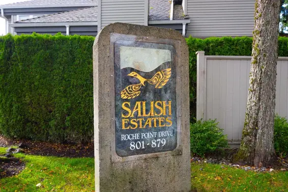 829 Roche Point Drive, North Vancouver For Sale - image 2