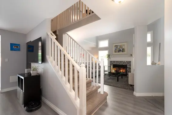 829 Roche Point Drive, North Vancouver For Sale - image 3