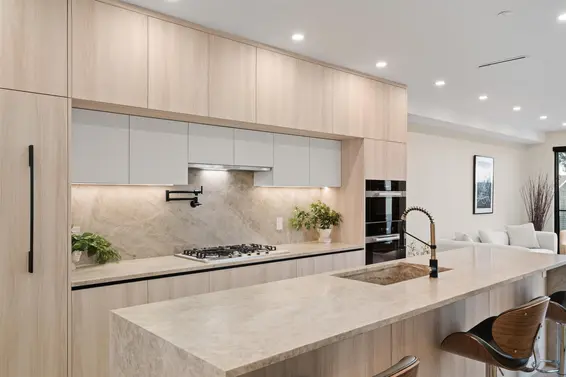 502 East 5th Street, North Vancouver For Sale - image 4