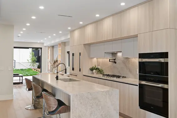 502 East 5th Street, North Vancouver For Sale - image 7