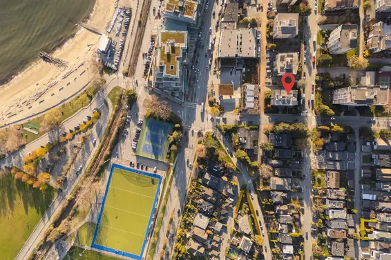 701 475 13th Street, West Vancouver For Sale - image 29