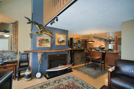 13 2151 Banbury Road, North Vancouver