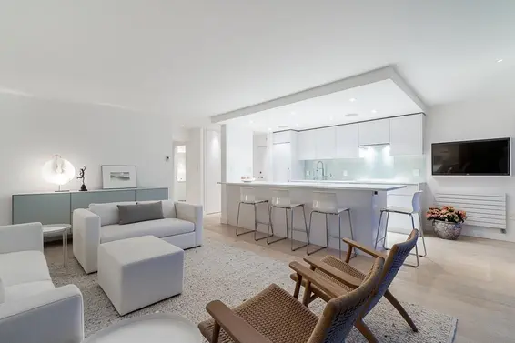 807 150 24th Street, West Vancouver For Sale - image 3