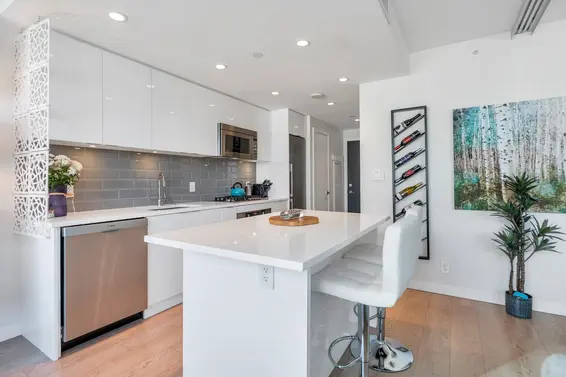 #1208 112 East 13th Street, North Vancouver For Sale - image 3