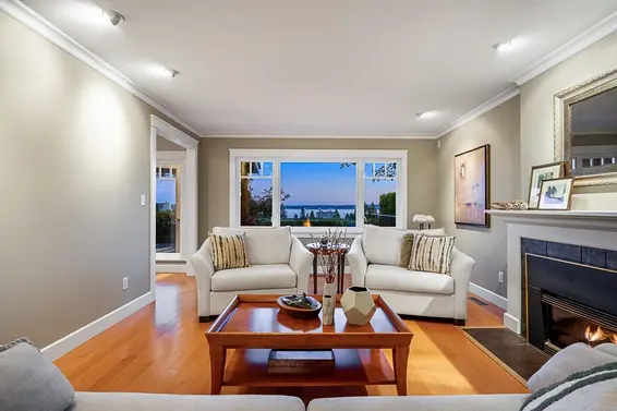 2374 Nelson Avenue, West Vancouver For Sale - image 4