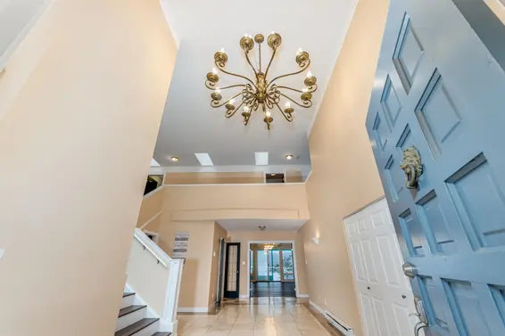5559 Indian River Drive, North Vancouver For Sale - image 4