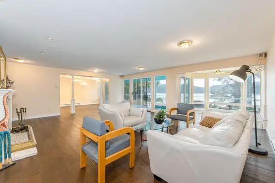 5559 Indian River Drive, North Vancouver For Sale - image 8