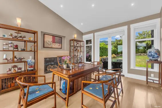 1139 Esquimalt Avenue, West Vancouver For Sale - image 11