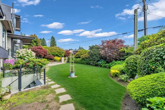 1139 Esquimalt Avenue, West Vancouver For Sale - image 37