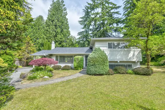 528 Evergreen Place, North Vancouver