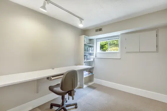 528 Evergreen Place, North Vancouver For Sale - image 23