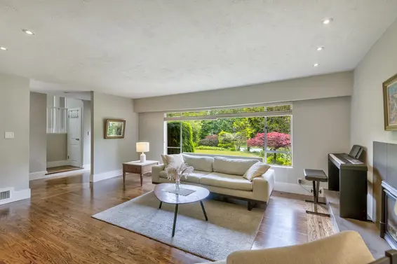 528 Evergreen Place, North Vancouver For Sale - image 9