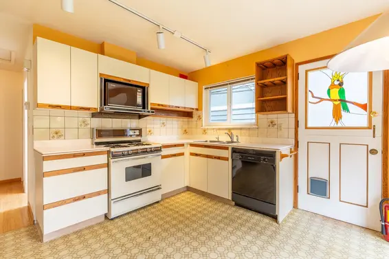 2256 Chapman Way, North Vancouver For Sale - image 13