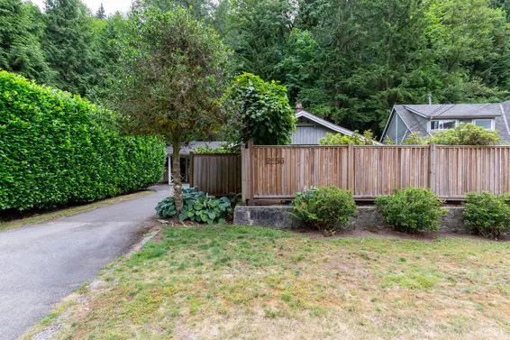 2256 Chapman Way, North Vancouver For Sale - image 2