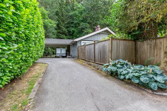 2256 Chapman Way, North Vancouver For Sale - image 3