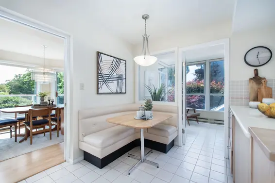 1 1717 Duchess Avenue, West Vancouver For Sale - image 11