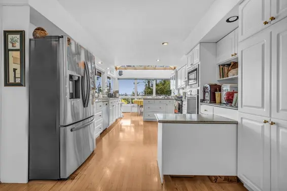 4415 Woodcrest Road, West Vancouver For Sale - image 13