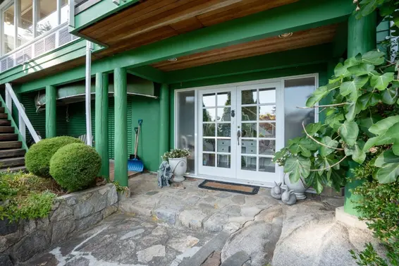 4415 Woodcrest Road, West Vancouver For Sale - image 2