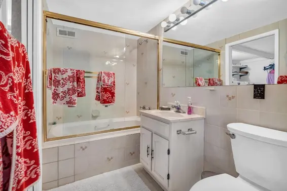 4415 Woodcrest Road, West Vancouver For Sale - image 27