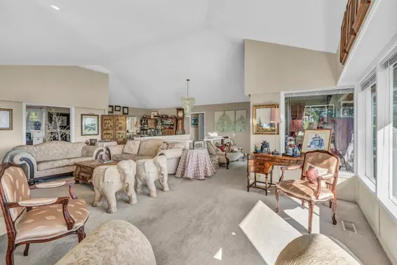 4415 Woodcrest Road, West Vancouver For Sale - image 8