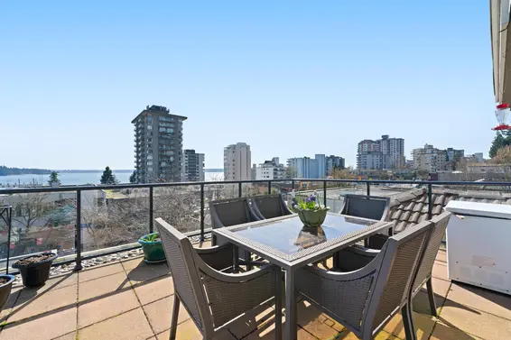 401 1765 Marine Drive, West Vancouver