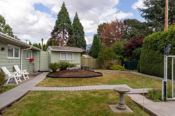 1222 Rosewood Crescent, North Vancouver For Sale - image 35