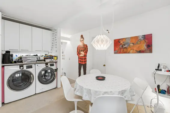 1222 Rosewood Crescent, North Vancouver For Sale - image 9