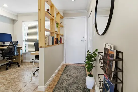 403 212 Lonsdale Avenue, North Vancouver For Sale - image 2