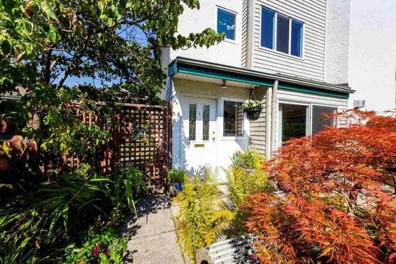 1 230 West 13Th Street, North Vancouver For Sale - image 2