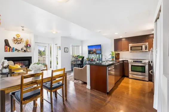 207 1288 Chesterfield Avenue, North Vancouver For Sale - image 15