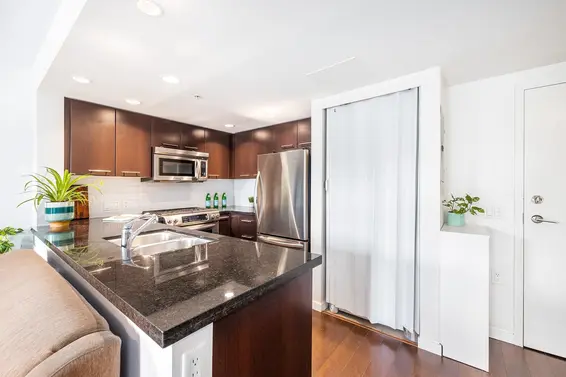 207 1288 Chesterfield Avenue, North Vancouver For Sale - image 16