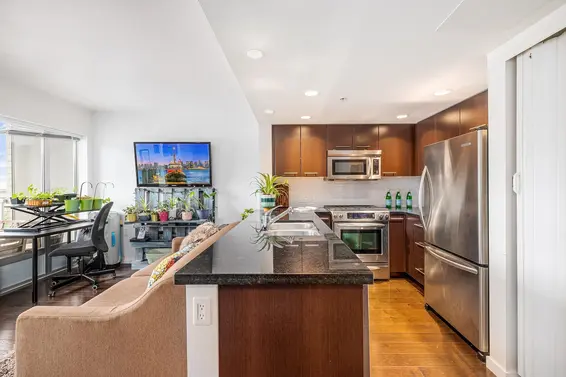 207 1288 Chesterfield Avenue, North Vancouver For Sale - image 18