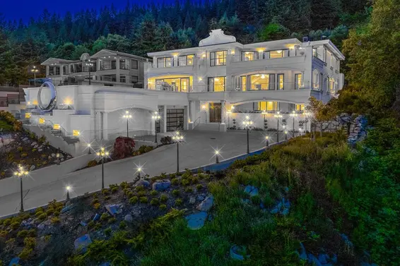 1121 Crestline Road, West Vancouver For Sale - image 2