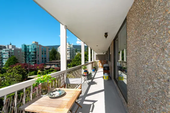 402 1390 Duchess Avenue, West Vancouver For Sale - image 13