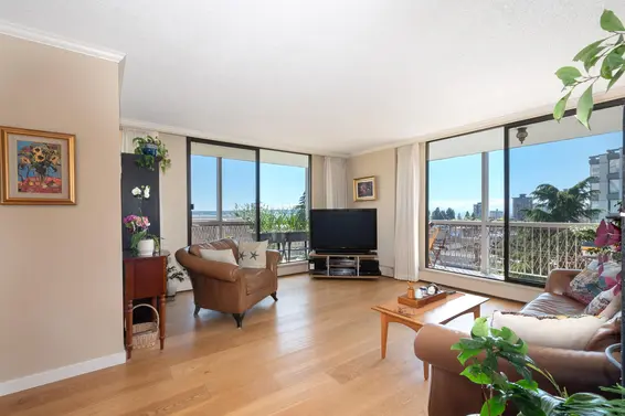 402 1390 Duchess Avenue, West Vancouver For Sale - image 4