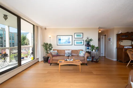 402 1390 Duchess Avenue, West Vancouver For Sale - image 8