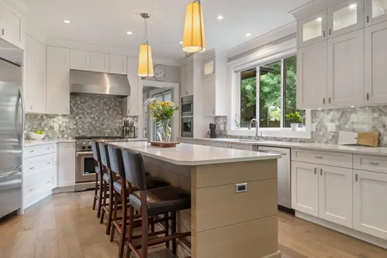 3365 Edgemont Boulevard, North Vancouver For Sale - image 3