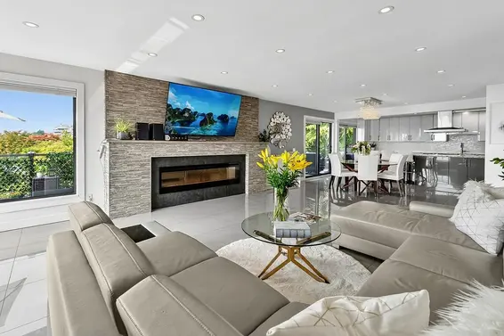 31 2216 Folkestone Way, West Vancouver For Sale - image 3