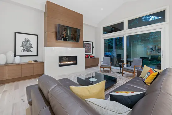 4062 Virginia Crescent, North Vancouver For Sale - image 19