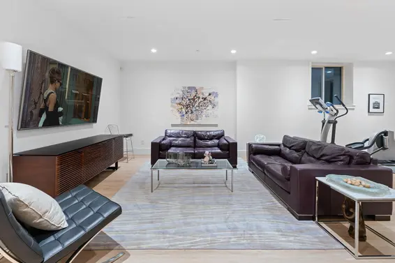 4062 Virginia Crescent, North Vancouver For Sale - image 33